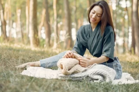 Do tapete a roupas: Melhores aplicativos gratuitos de crochê! ( Imagem: Freepik)