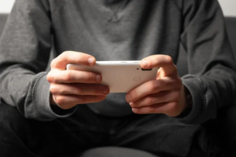 Aplicativos para ler conversas do WhatsApp